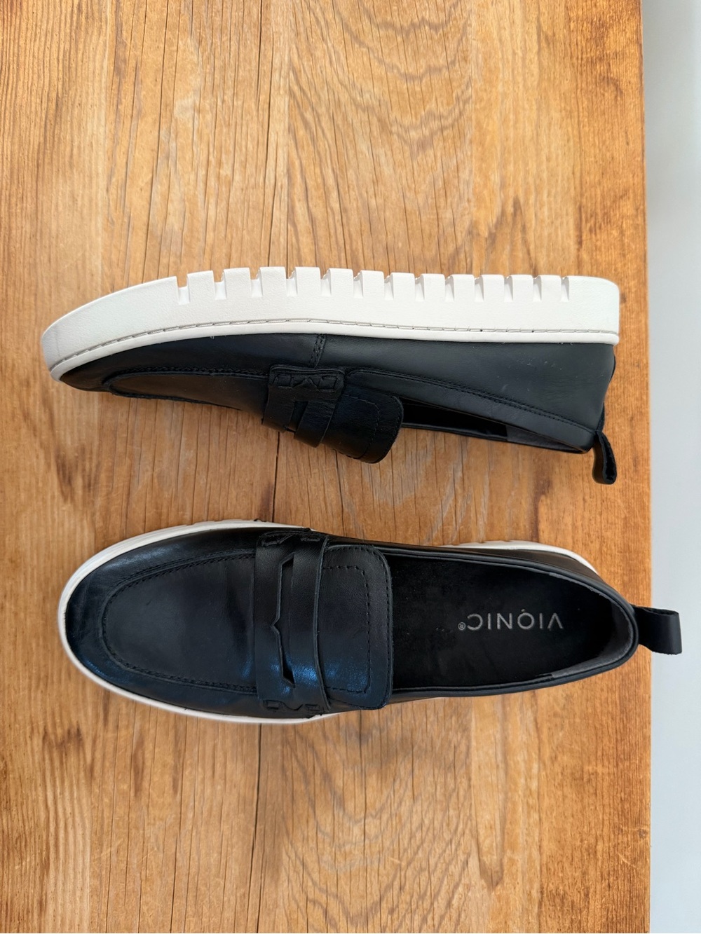 Vionic Uptown Loafers Black Leather Shoes Slip On Casual Comfort Women’s 7.5 - Picture 3 of 8